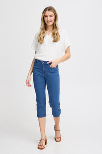 Elli Stretch Denim Capri (Blue)