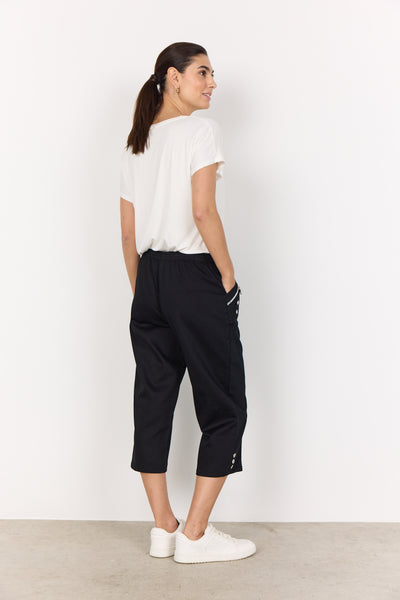 Akila Cotton Blend Capri (Black)