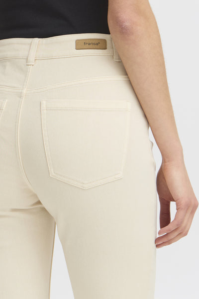 Elli Stretch Denim Capri (Ecru)