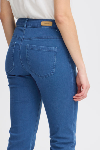 Elli Stretch Denim Capri (Blue)