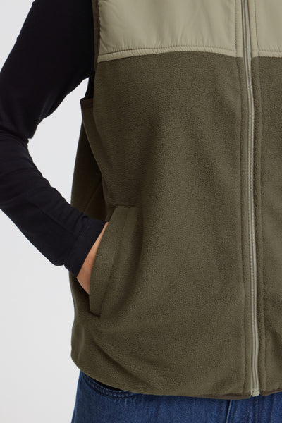 Fria Vest (Grape Leaf)