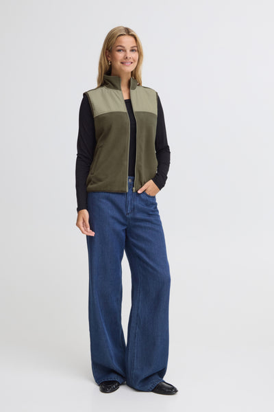 Fria Vest (Grape Leaf)