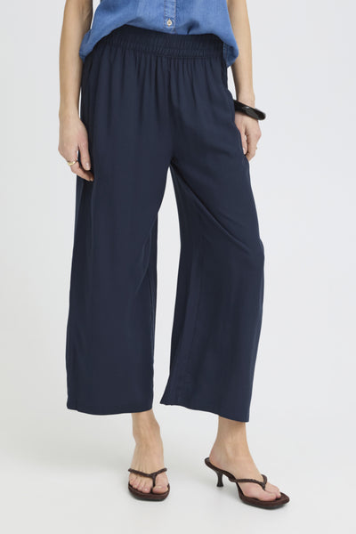 Joella Black Crop Pant (Navy)