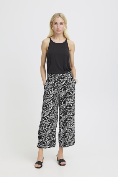 Joella Black Crop Pant (Black Pattern)