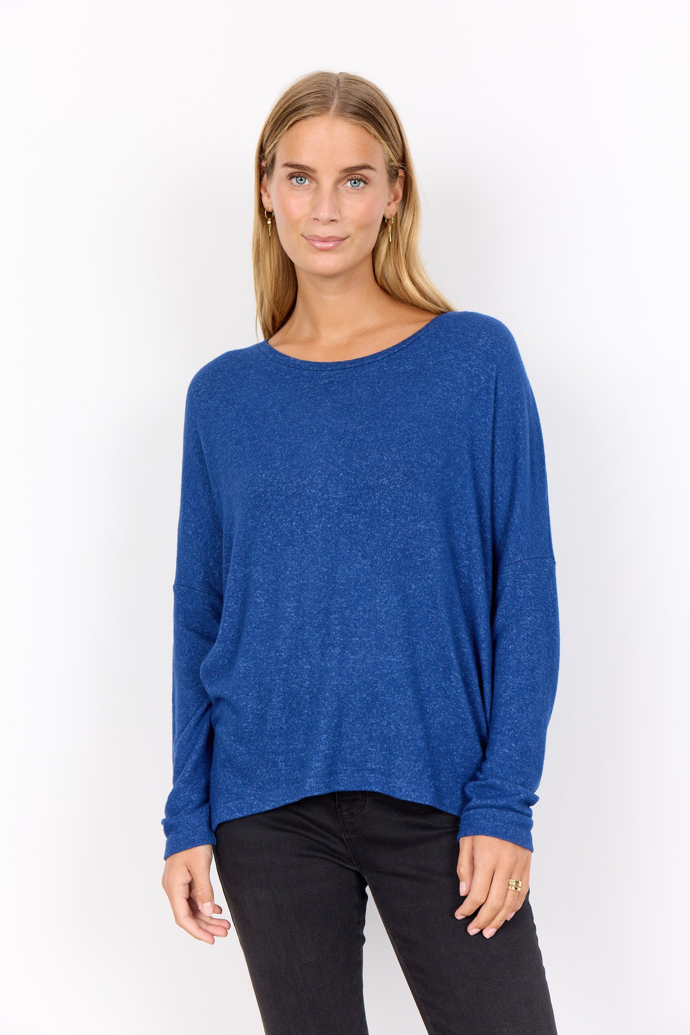 Biara Classic Pullover (Estate Blue Melange)