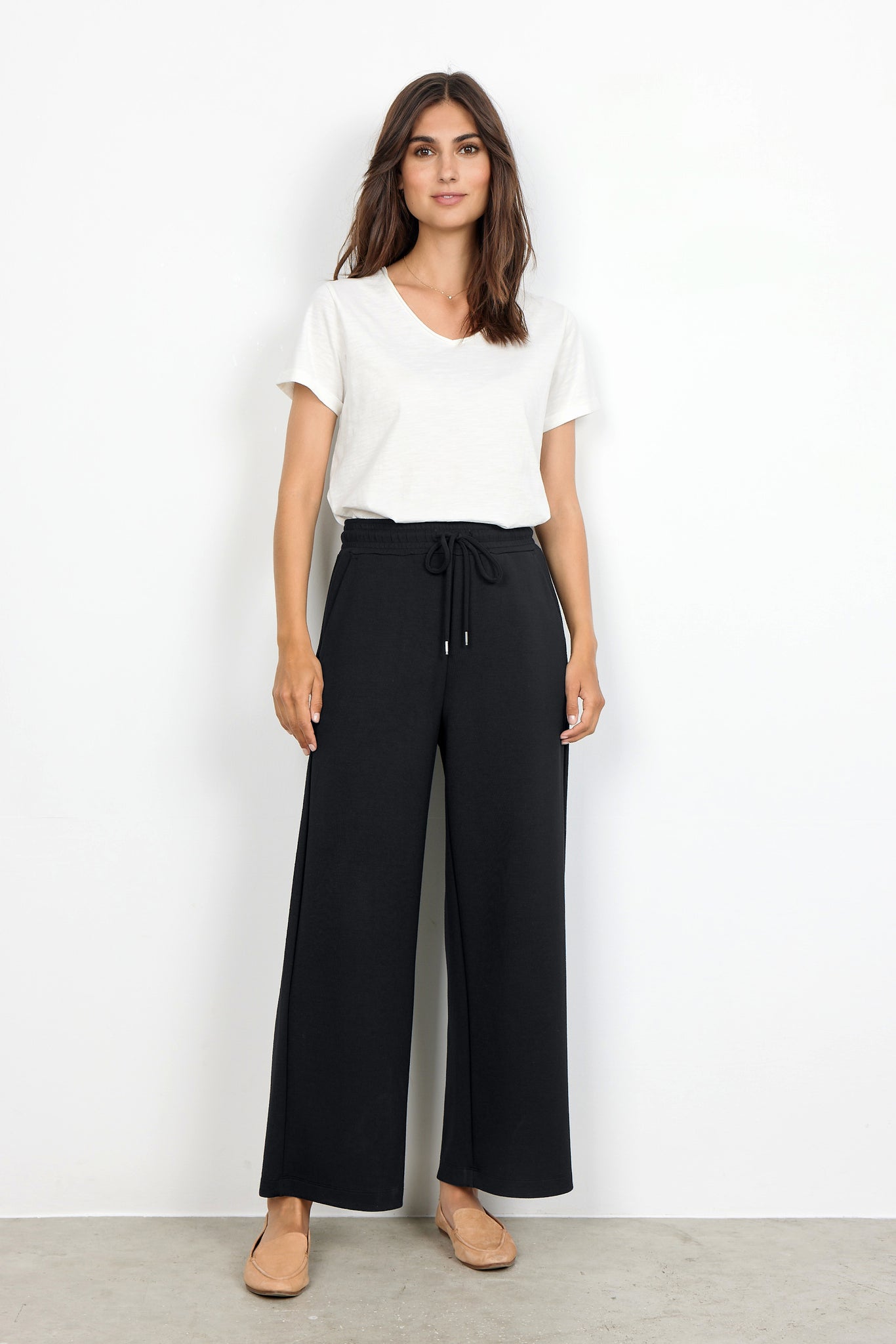 Banu Straight Pant (Black)