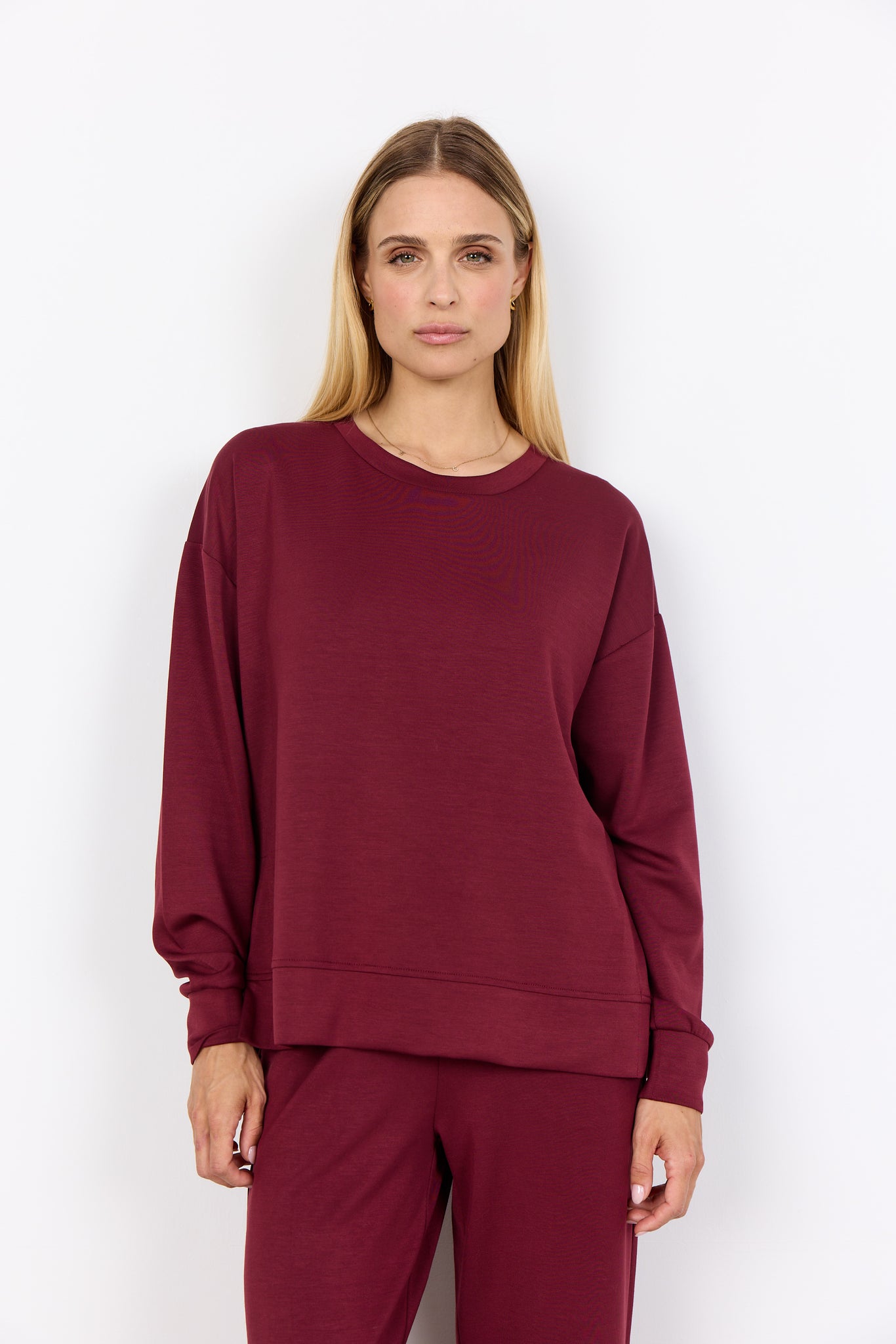 Banu Split Side Pullover Sweater (Dark Red)