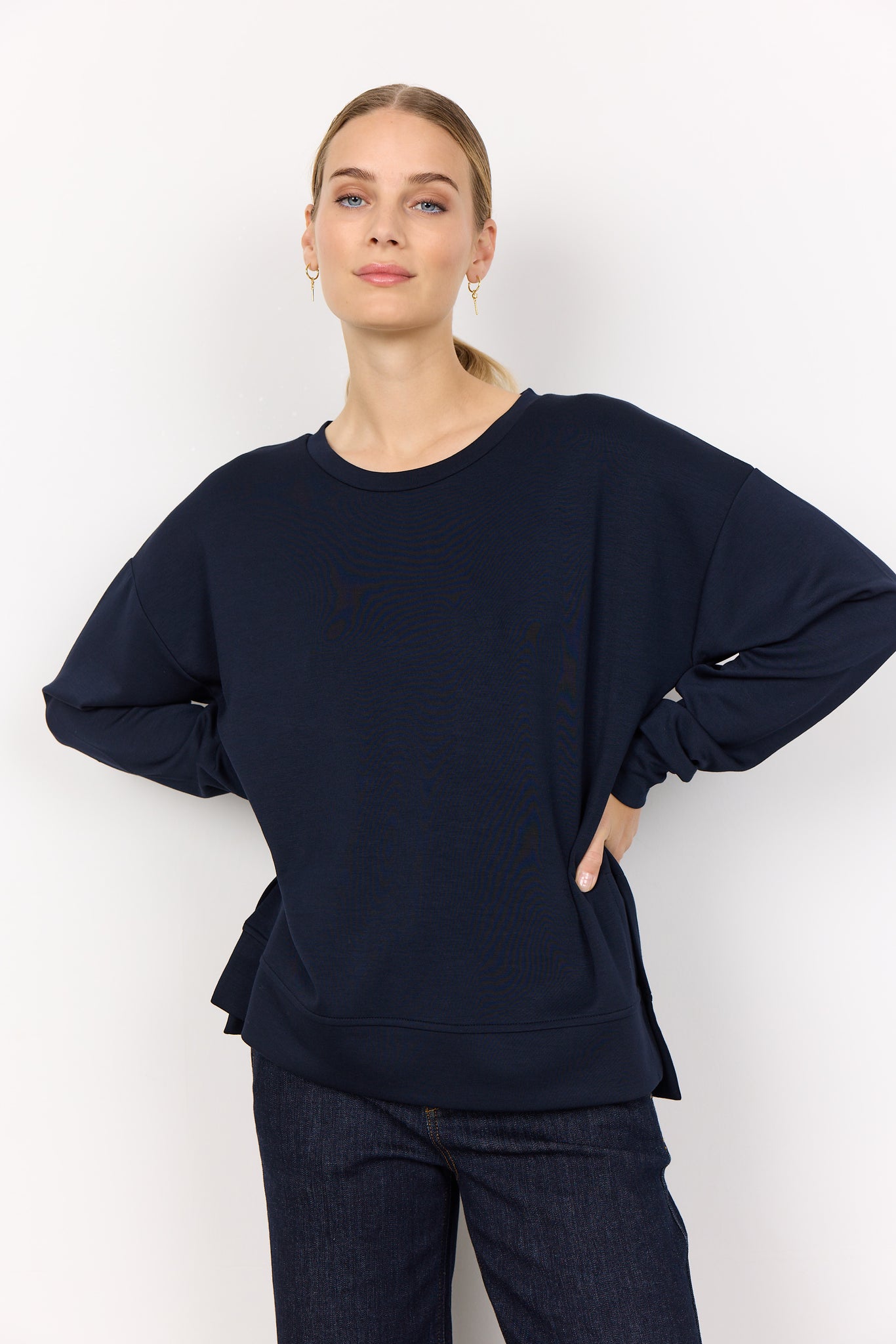 Banu Split Side Pullover Sweater (Navy)