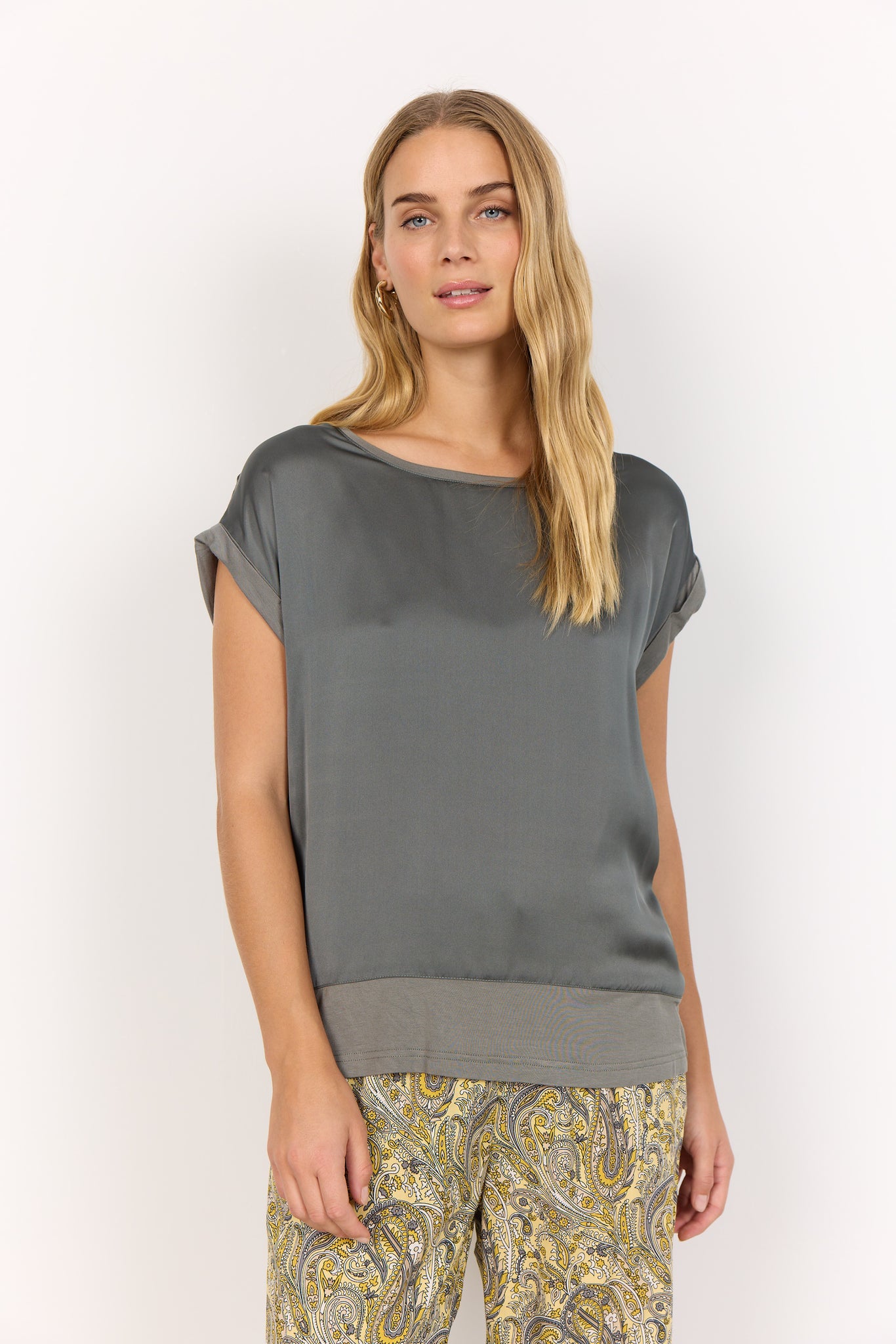 Thilde Satin Look Short Sleeve Top (Misty Green)