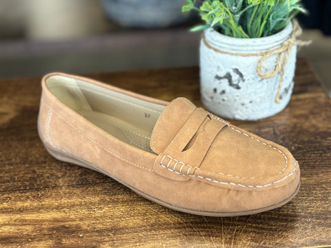 Raquel Wide Fit Loafer (Tan)