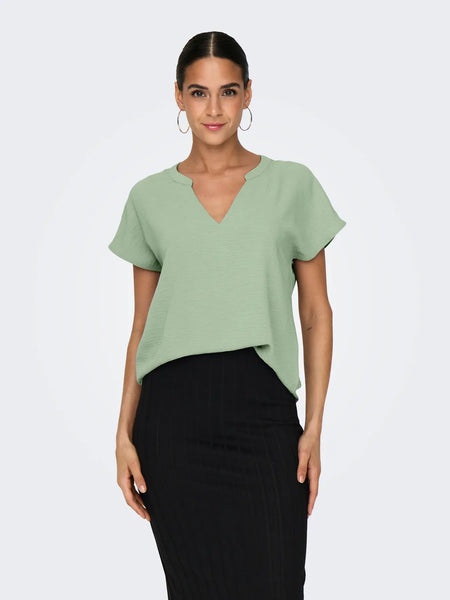 Liona Woven Blouse (Laurel Green)