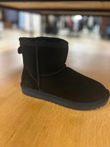 Whistler Suede Boot (Black)