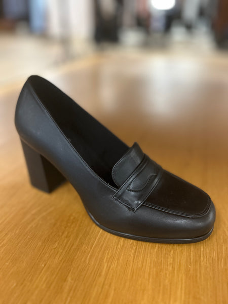 Jess Loafer Heels (Black)