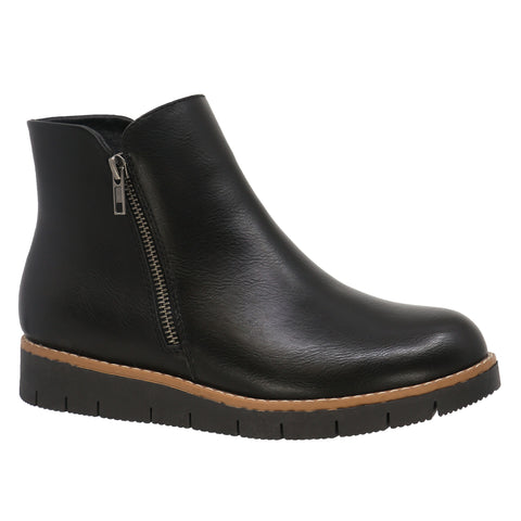 Gabby Water Resistant Boot (Black)