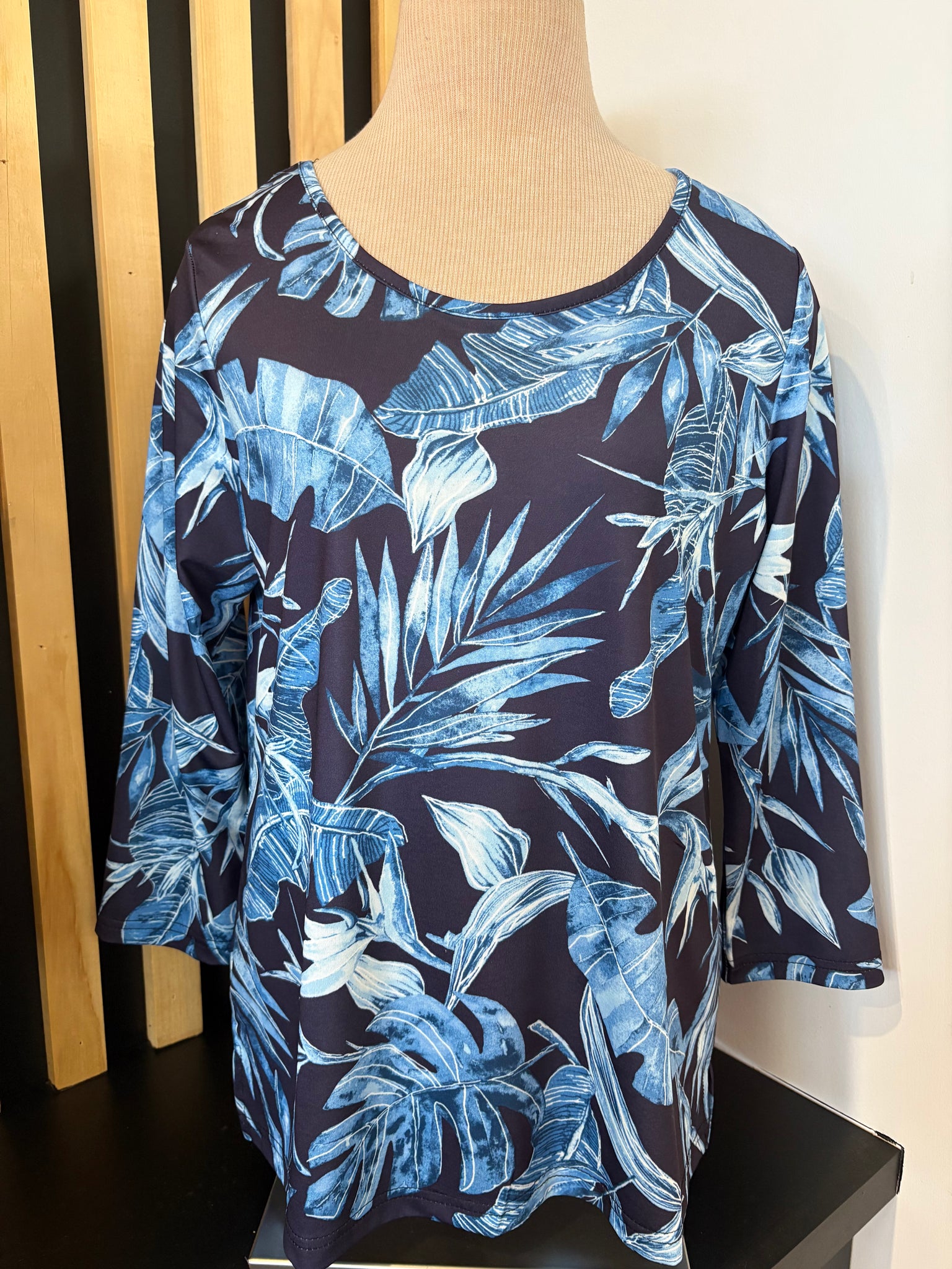 Grace 3/4 Sleeve Printed Top (Blue Safari)