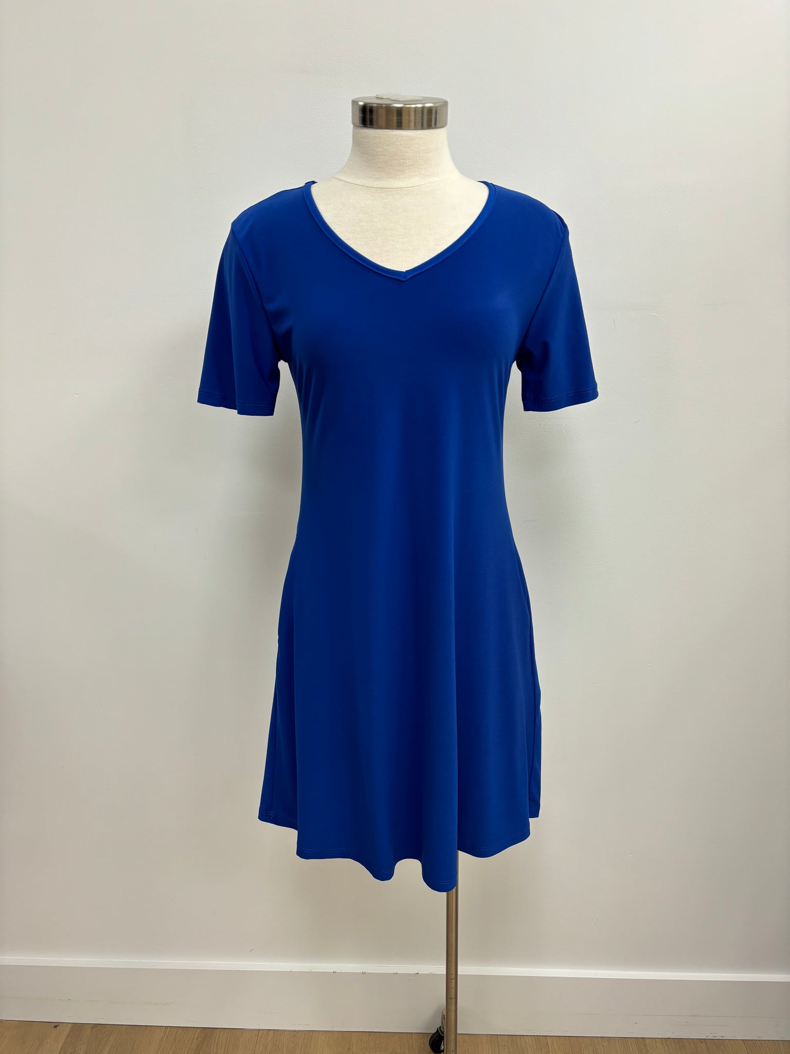 Milan V Neck Patterned Dress with Pockets (Royal Blue)