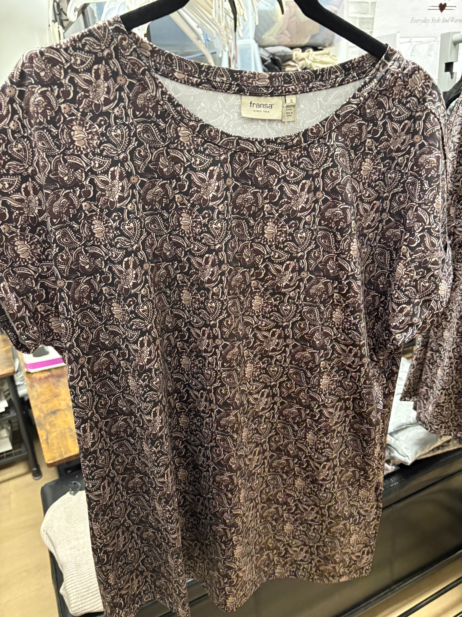 Frankie Tee (Black Non Paisley)