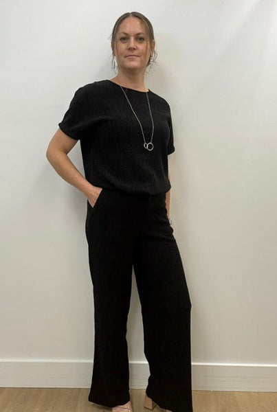 Lori Crepe Top (Black)