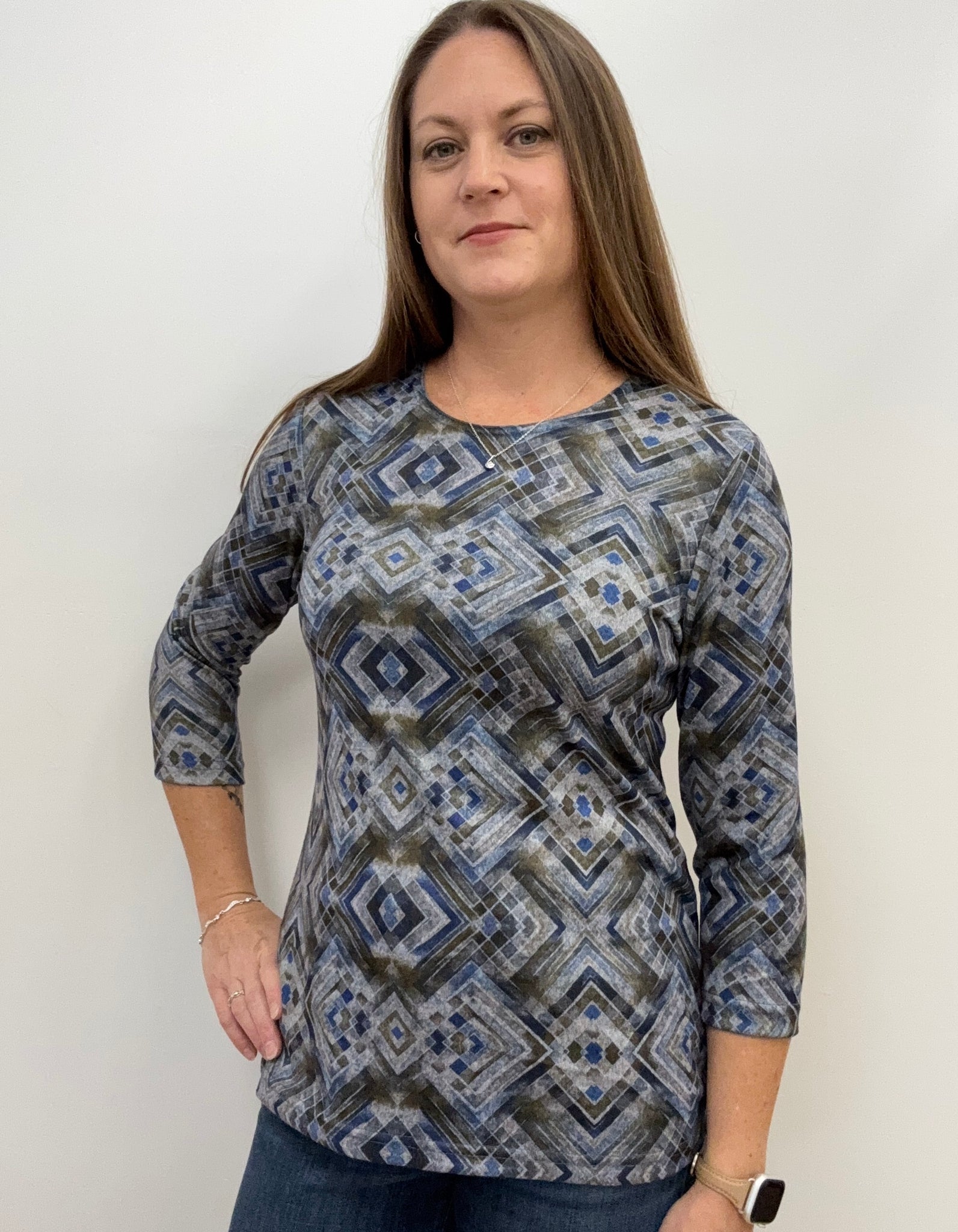 PLUS Gloria Patterned 3/4 Sleeve Top (Lines)