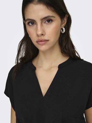 Liona Woven Blouse (Black)