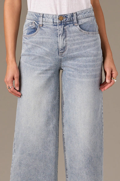 Wyatt Skyrise Crop with Frayed Hem (Artisinal Blue)
