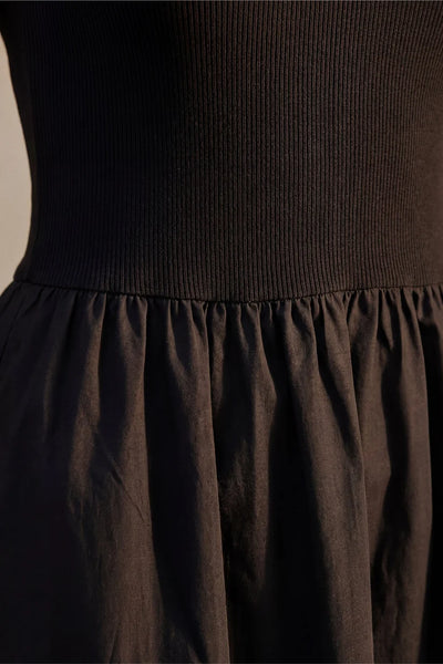 Sarah Midi Dress (Black)