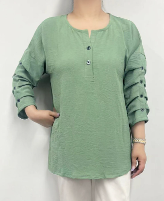 Sandy Button Accent Top (Moss Green)