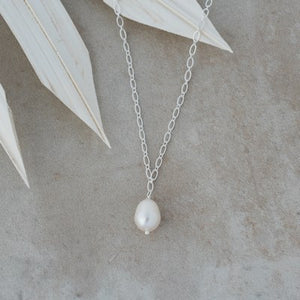 Veja Fresh Water Pearl Necklace - 2 Colour Options