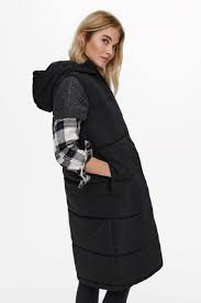 Alina Long Puffer Vest (Black)