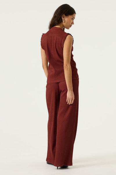 Maureen Textured Pant (Red)