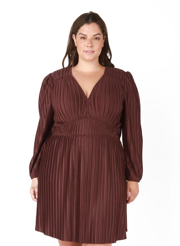 PLUS Maisie Pleated Dress (Dark Grape)