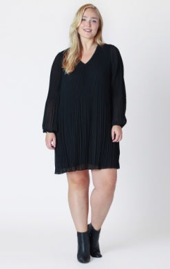 PLUS Kennedy Pleated Dress (Black)