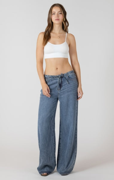 Becki Wide Leg Jeans (Medium Wash)
