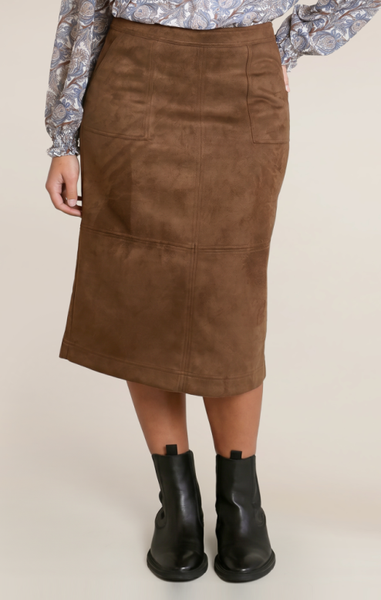 PLUS Lilianna Faux Suede Skirt (Caramel)