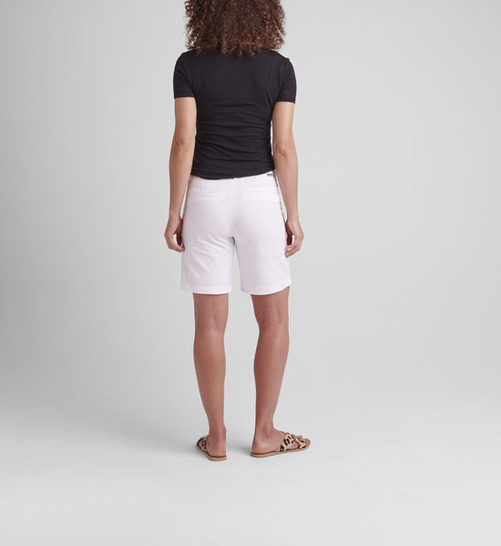 Maddie 8" White Shorts
