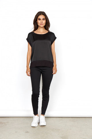 Thilde Satin Look Short Sleeve Top (Black)